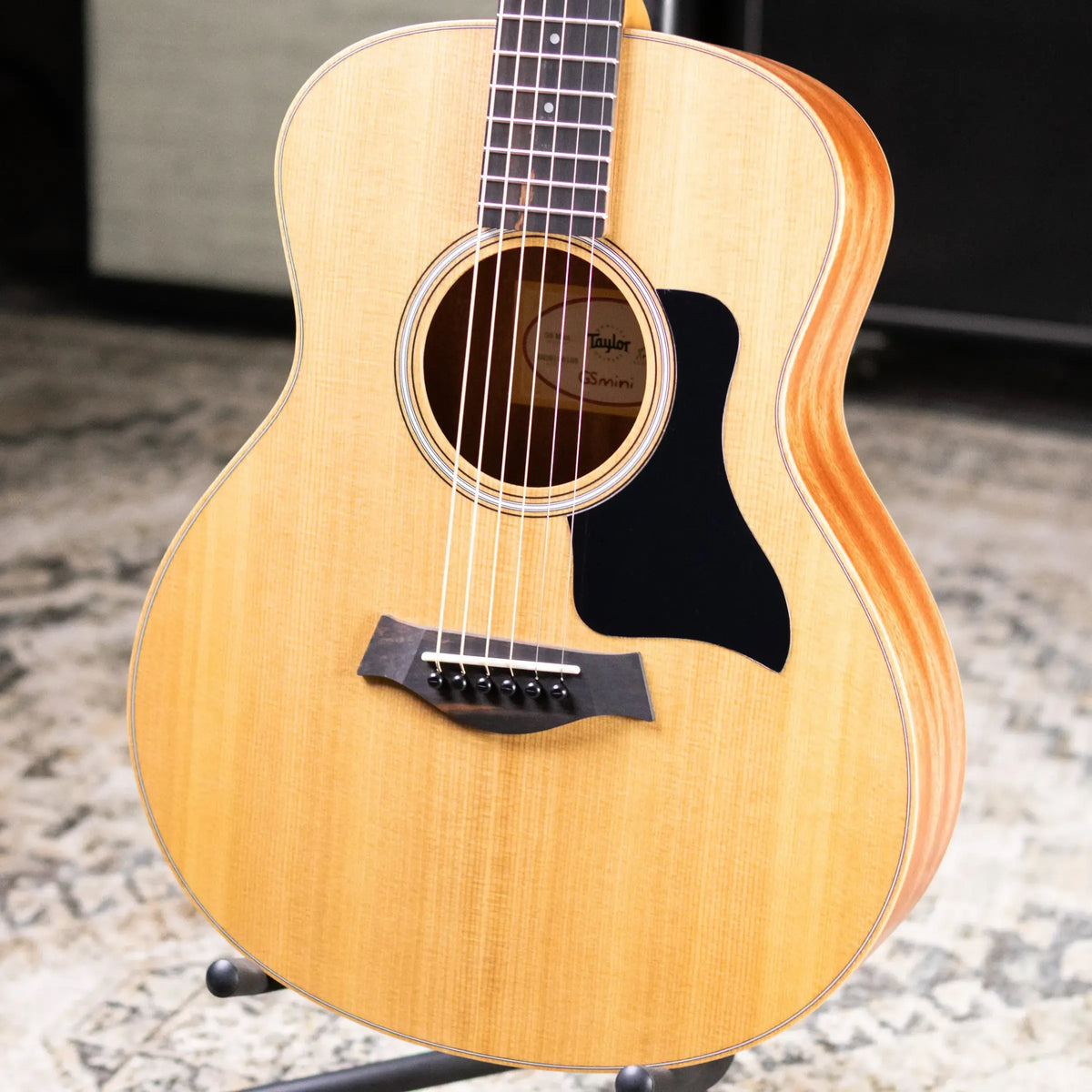 Taylor GS Mini Sapele Acoustic Guitar with Tan Structured Gig Bag