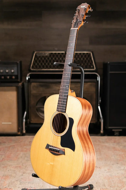 Taylor GS Mini Sapele Acoustic Guitar with Tan Structured Gigbag
