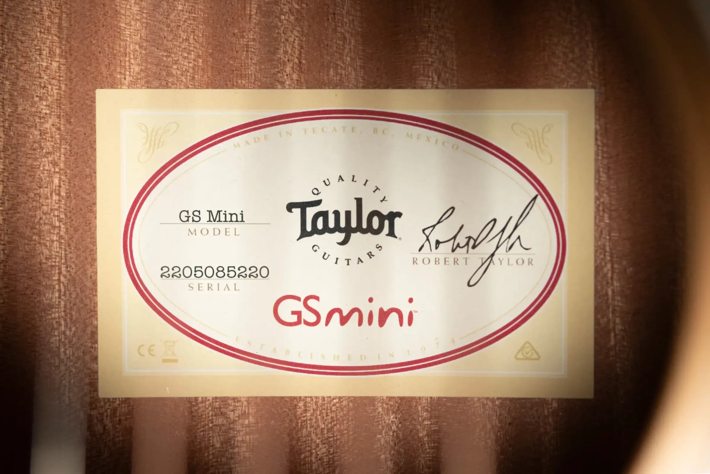 Taylor GS Mini Sapele Left-Handed Acoustic Guitar with GS Mini Bag