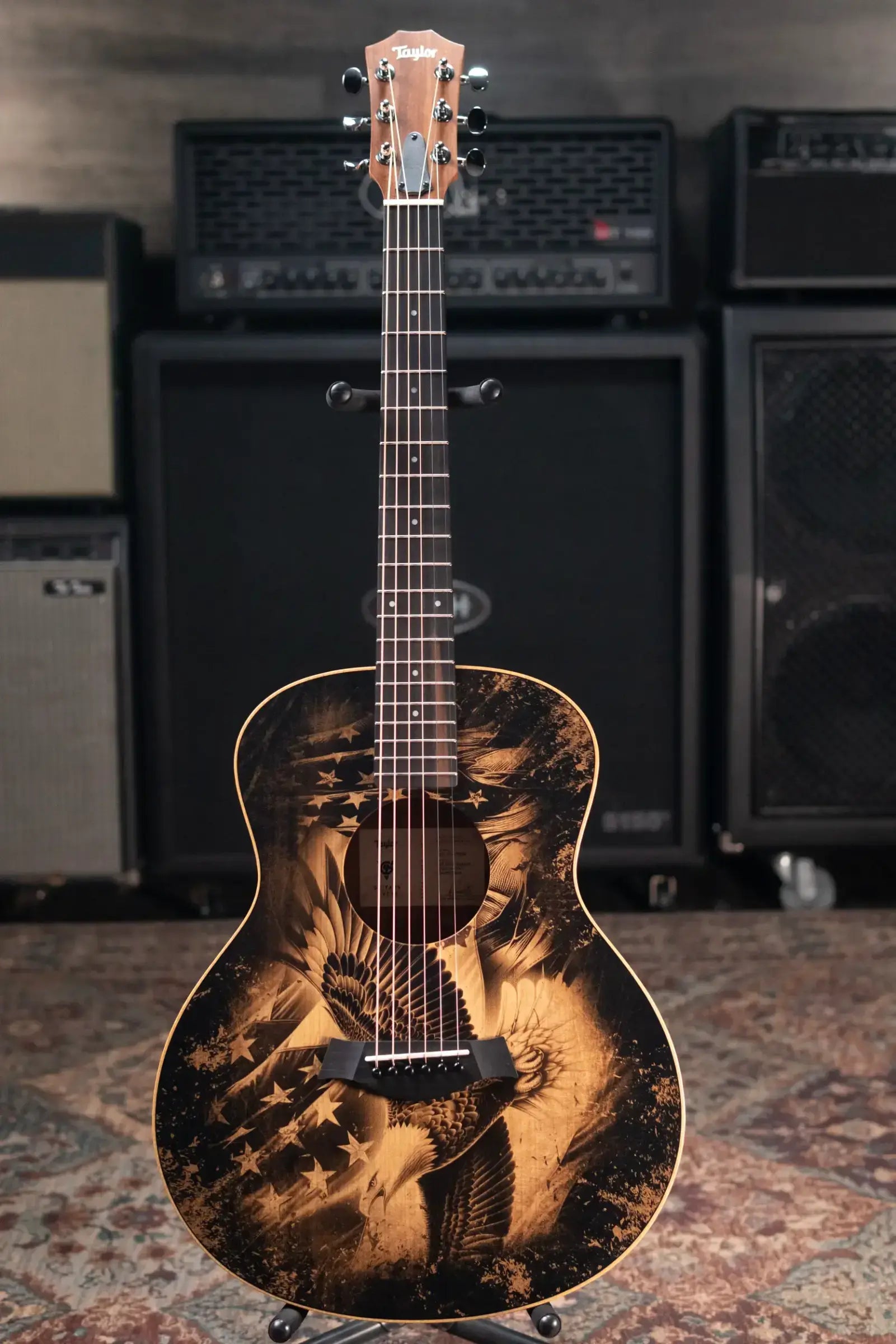 Taylor GS Mini Special Edition Guitars 4 Veterans Acoustic Guitar with GS Mini Bag