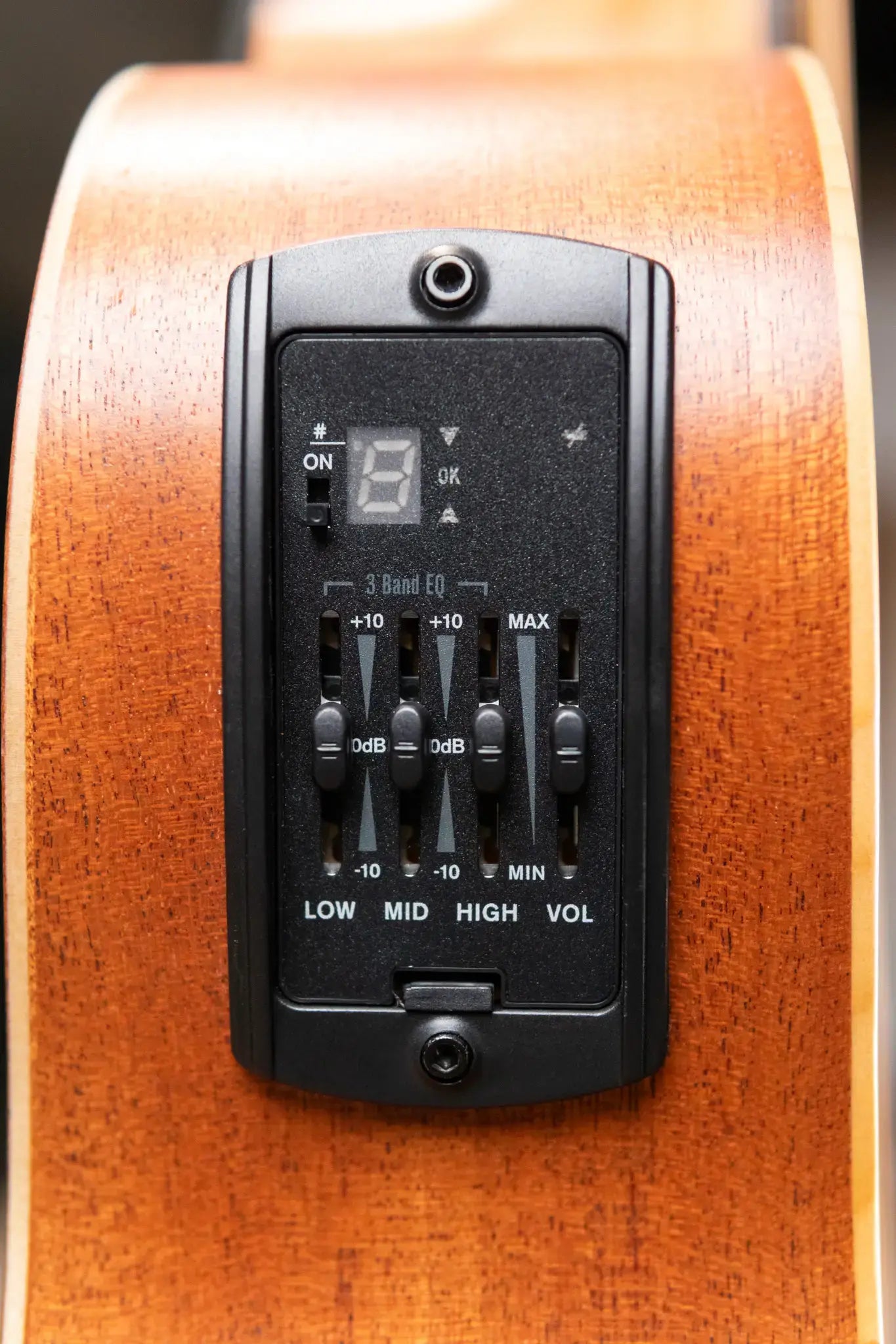 Taylor GS Mini-e Bass Acoustic/Electric Sapele with Gig Bag - Factory Used