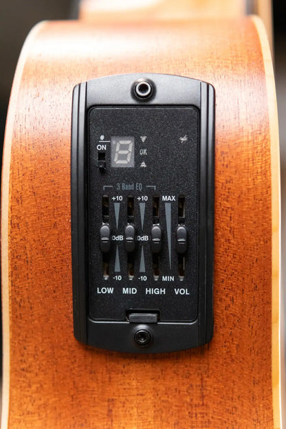 Taylor GS Mini-e Bass Acoustic/Electric Sapele with Gig Bag - Factory Used