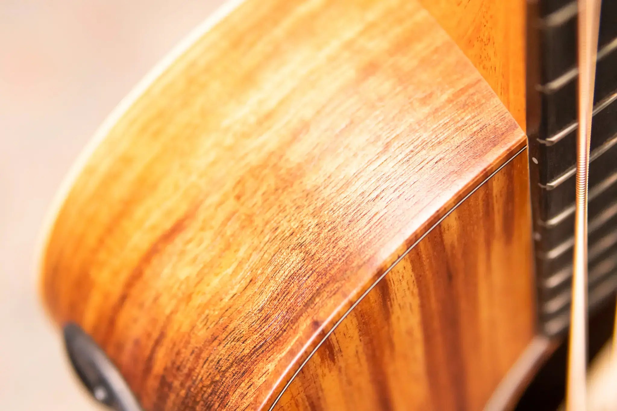 Taylor GS Mini-e Koa Acoustic/Electric Bass with GS Mini Bag