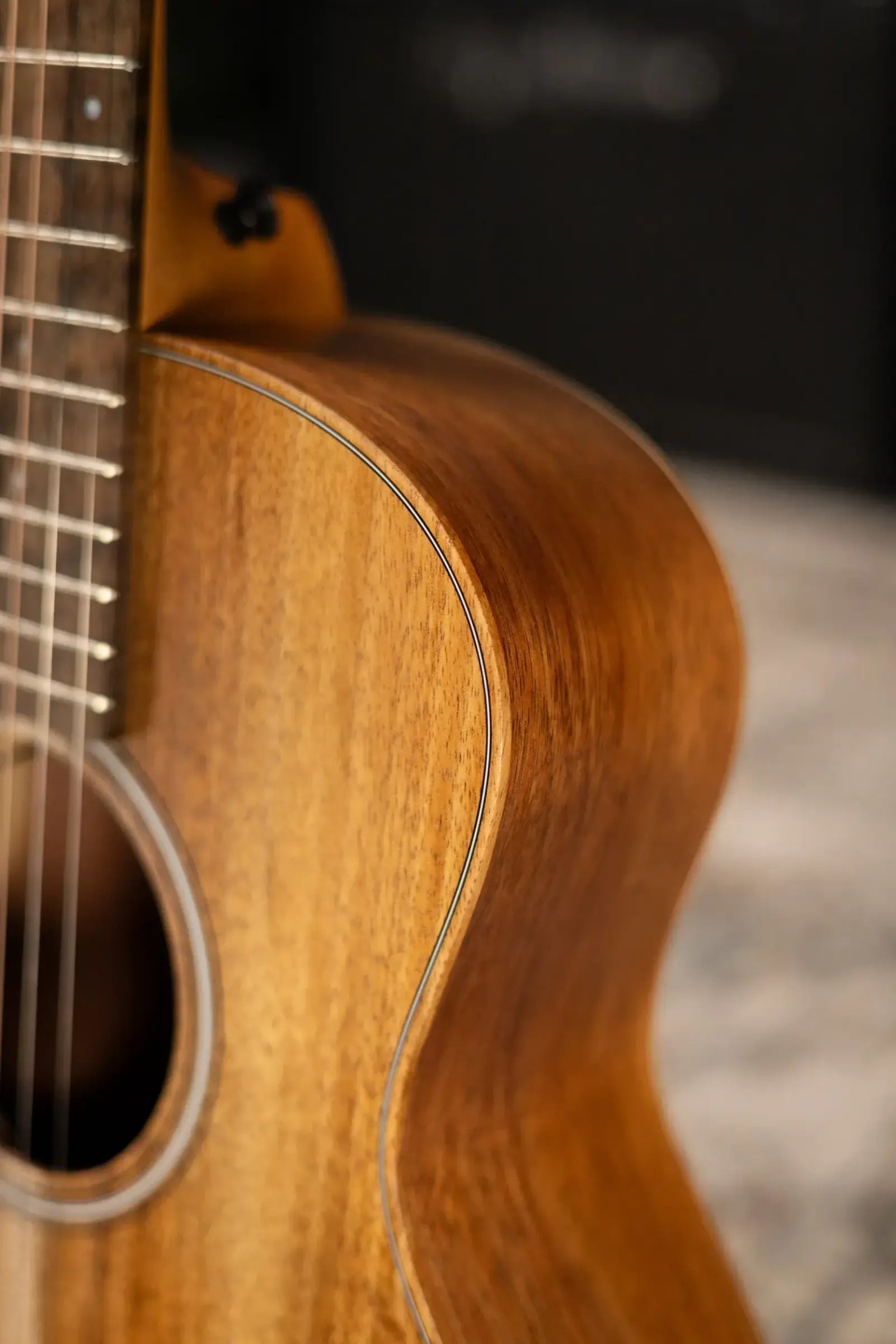 Taylor GS Mini-e Koa Acoustic/Electric Guitar with GS Mini Bag
