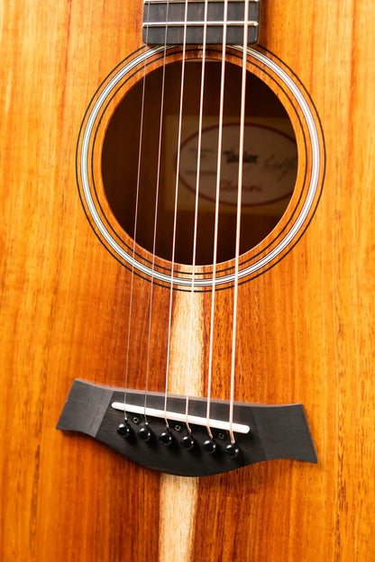 Taylor GS Mini-e Koa Left-Handed Acoustic/Electric Guitar with Gig Bag - Demo