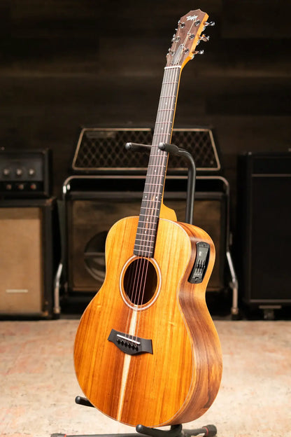 Taylor GS Mini-e Koa Left-Handed Acoustic/Electric Guitar with Gig Bag - Demo