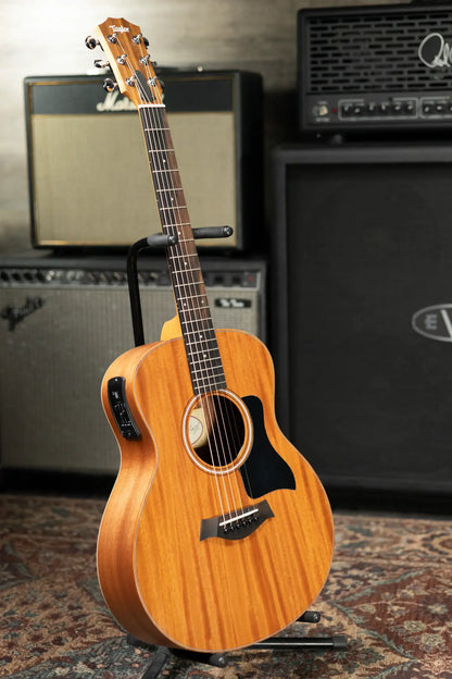 Taylor GS Mini-e Mahogany Acoustic-Electric Guitar with Gig Bag