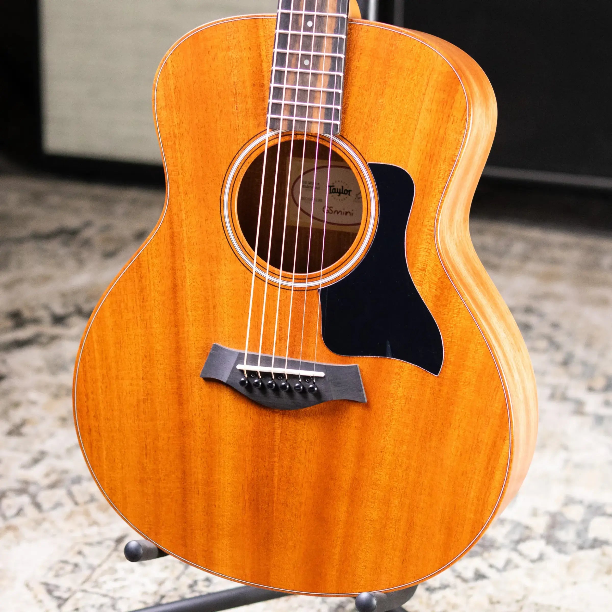 Taylor GS Mini-e Mahogany Acoustic-Electric Guitar with Structured Gig Bag