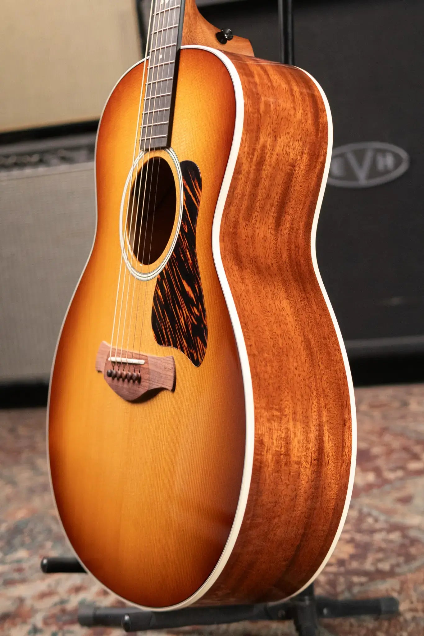 Taylor Gold Label 514e SB Super Auditorium Acoustic/Electric Guitar - Sunburst with Firestripe Pickguard and Hardshell Case