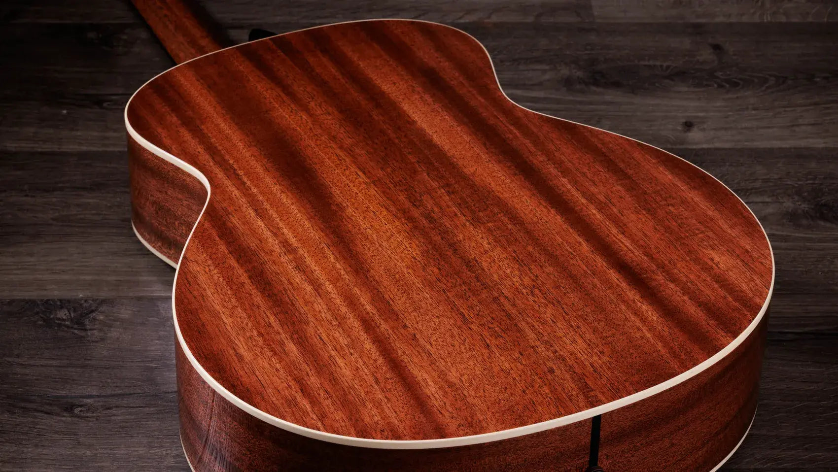 Taylor Gold Label 514e Super Auditorium Acoustic/Electric Guitar - Blacktop with Hardshell Case