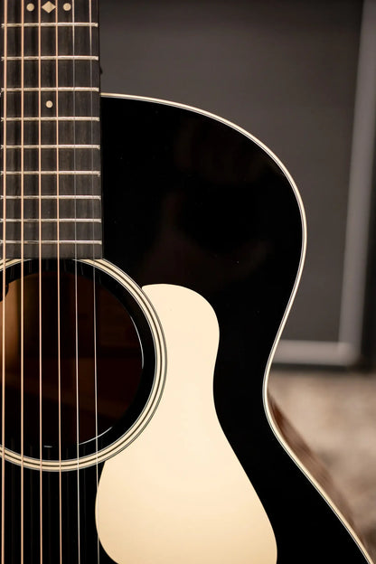 Taylor Gold Label 514e Super Auditorium Acoustic/Electric Guitar - Blacktop with Hardshell Case