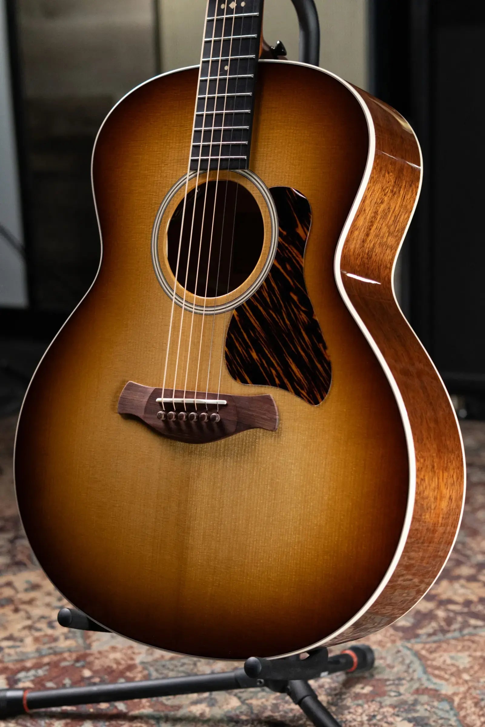 Taylor Gold Label 514e Super Auditorium Acoustic/Electric Guitar - Sunburst with Firestripe Pickguard and Hardshell Case