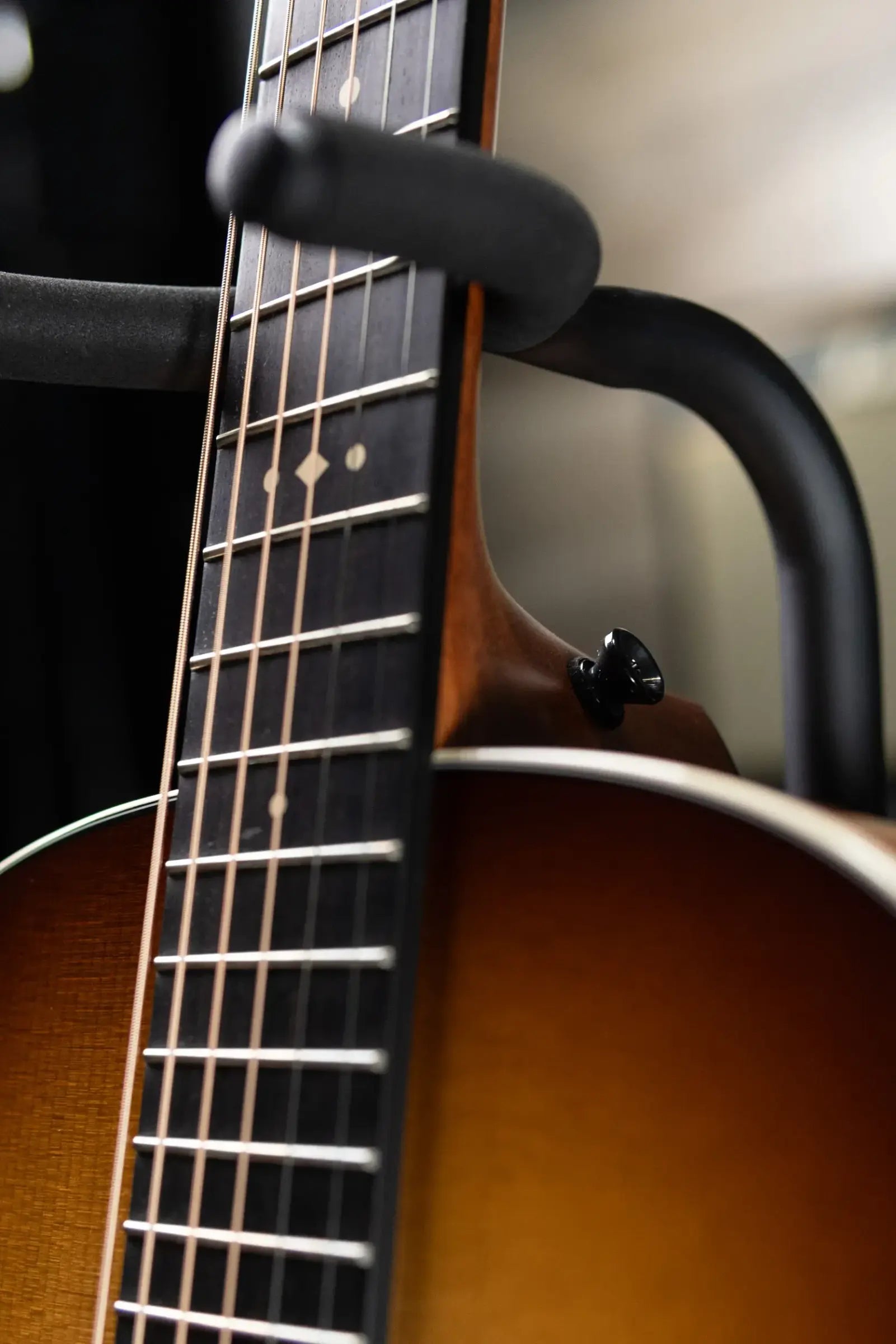 Taylor Gold Label 514e Super Auditorium Acoustic/Electric Guitar - Sunburst with Firestripe Pickguard and Hardshell Case