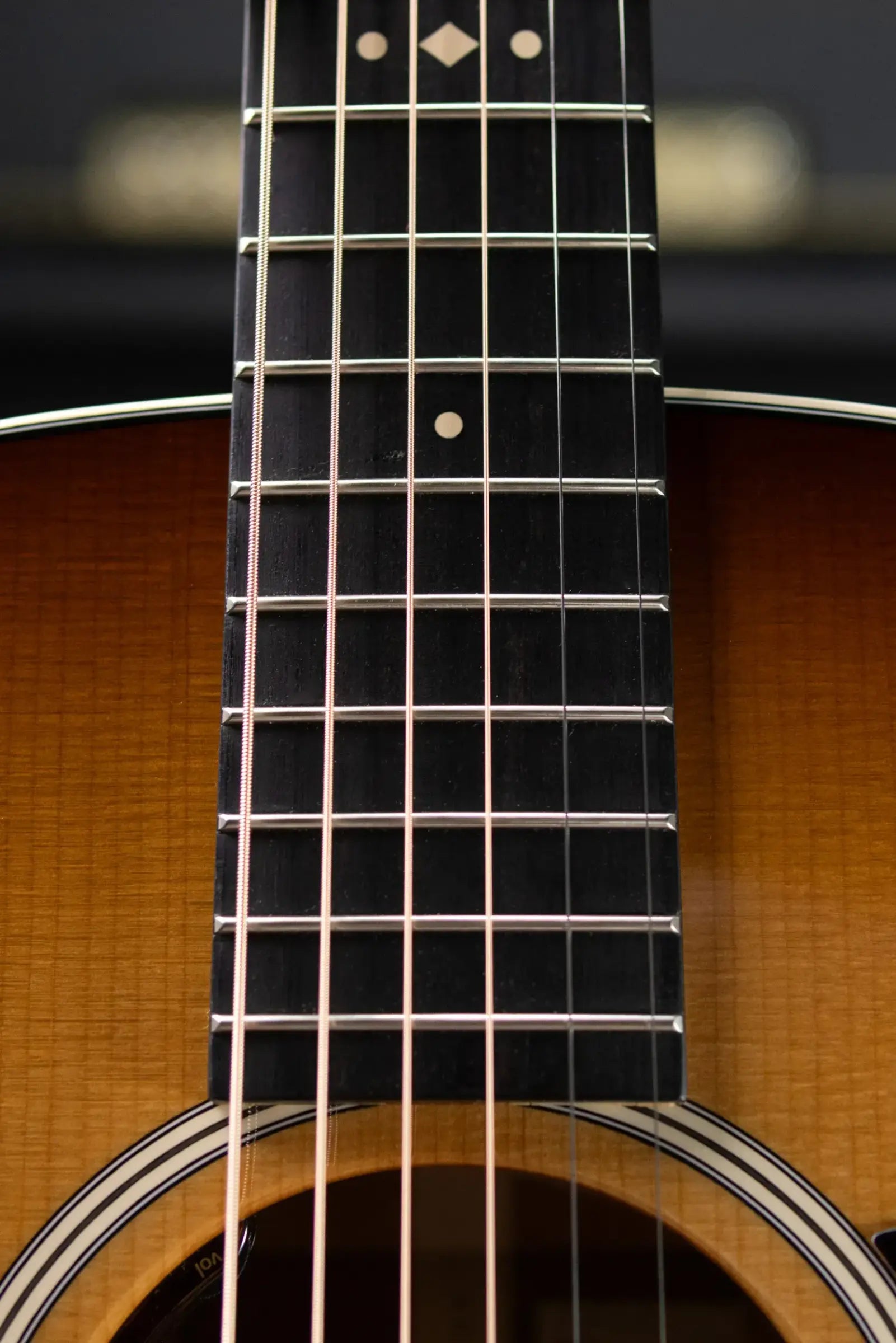 Taylor Gold Label 514e Super Auditorium Acoustic/Electric Guitar - Sunburst with Firestripe Pickguard and Hardshell Case
