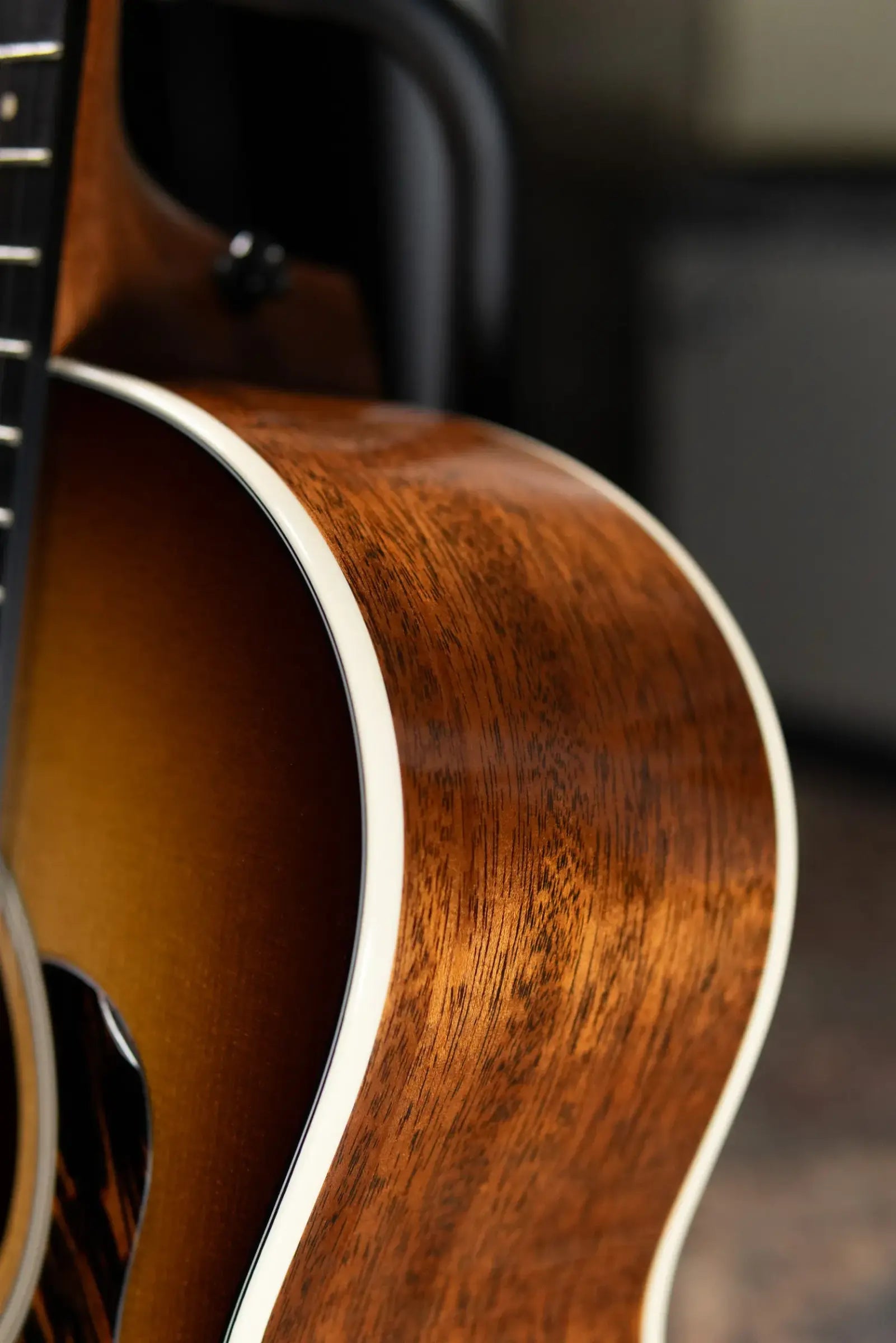Taylor Gold Label 514e Super Auditorium Acoustic/Electric Guitar - Sunburst with Firestripe Pickguard and Hardshell Case