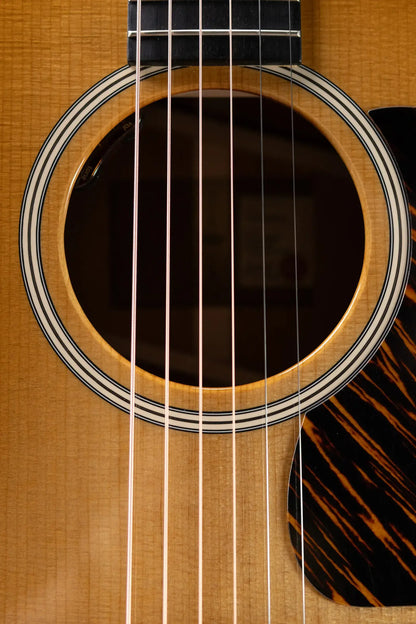 Taylor Gold Label 514e Super Auditorium Acoustic/Electric Guitar - Sunburst with Firestripe Pickguard and Hardshell Case