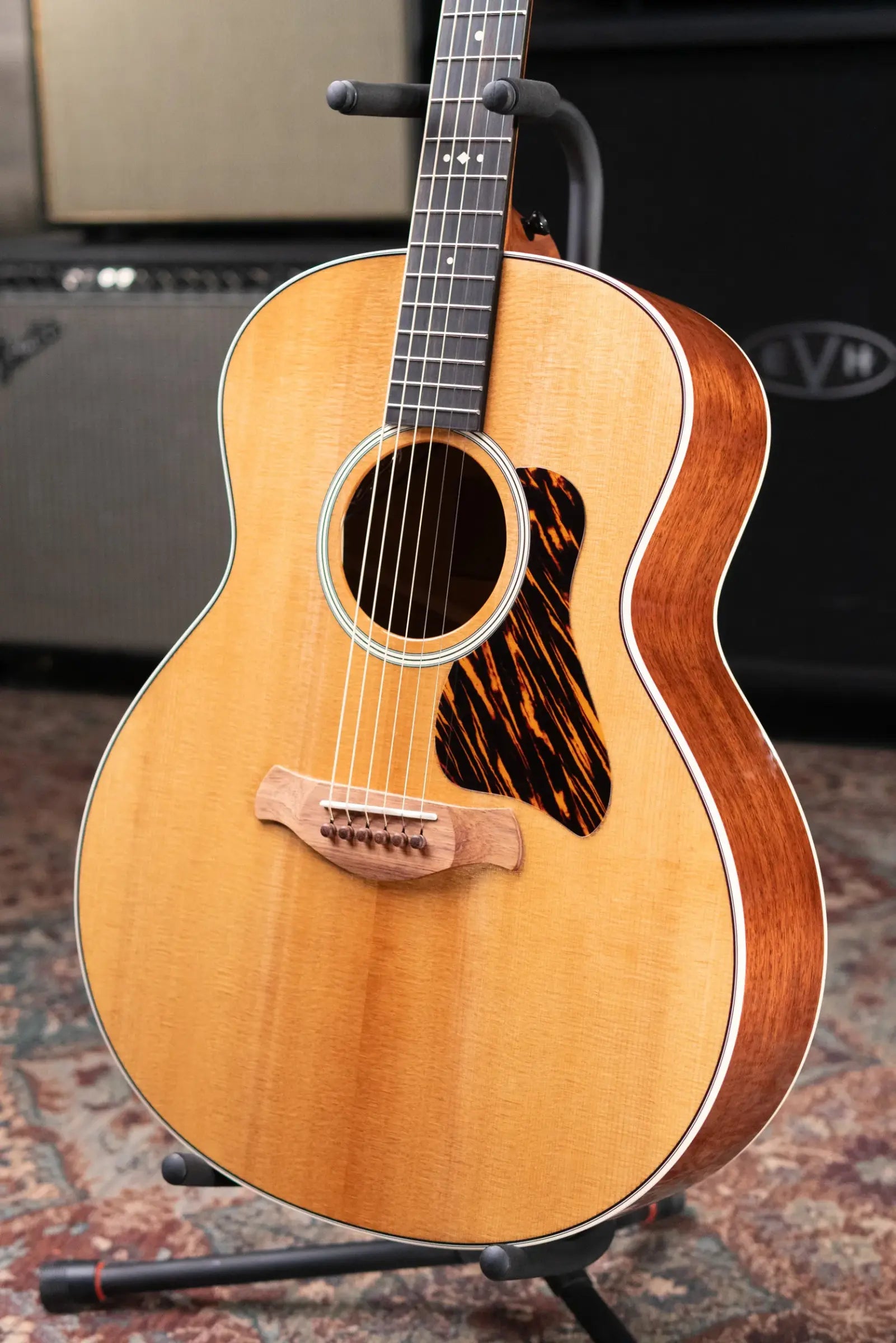Taylor Gold Label 514e Super Auditorium Acoustic/Electric Guitar with Hardshell Case