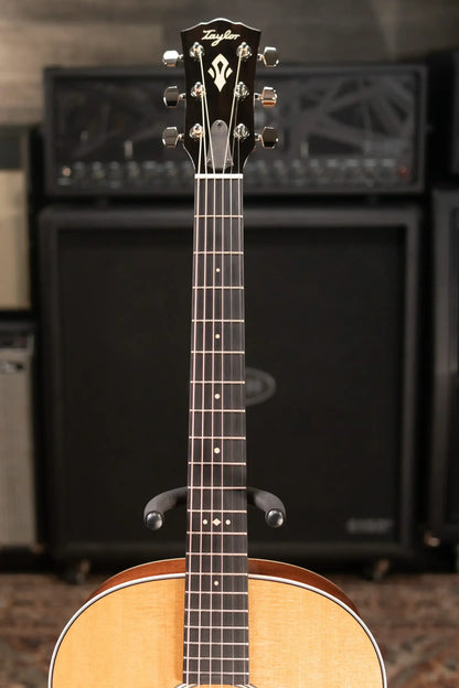Taylor Gold Label 517e Grand Pacific Acoustic/Electric Guitar - Natural with Cream Pickguard and Hardshell Case - Factory Demo