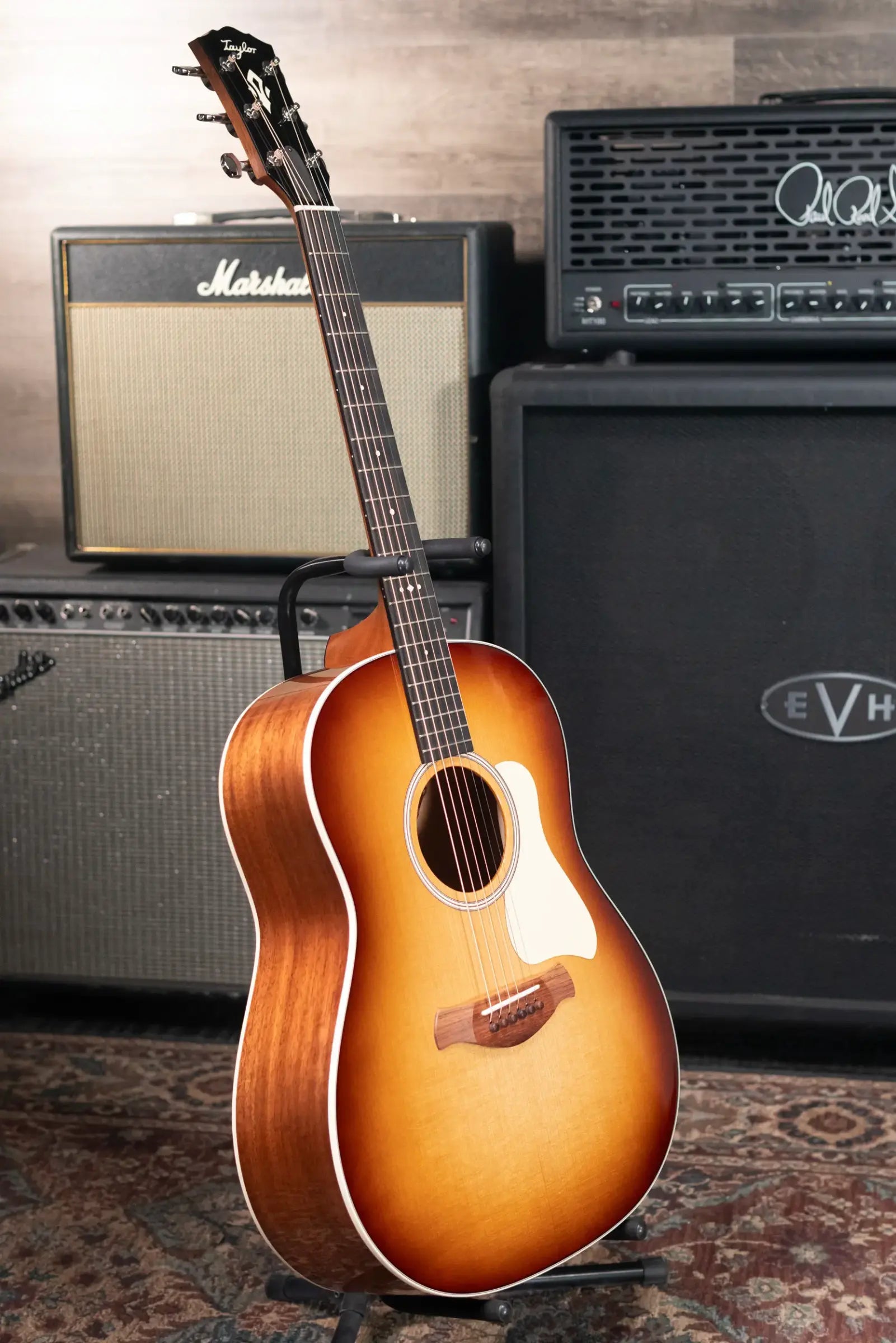 Taylor Gold Label 517e SB Grand Pacific Acoustic/Electric Guitar - Sunburst with Cream Pickguard and Hardshell Case