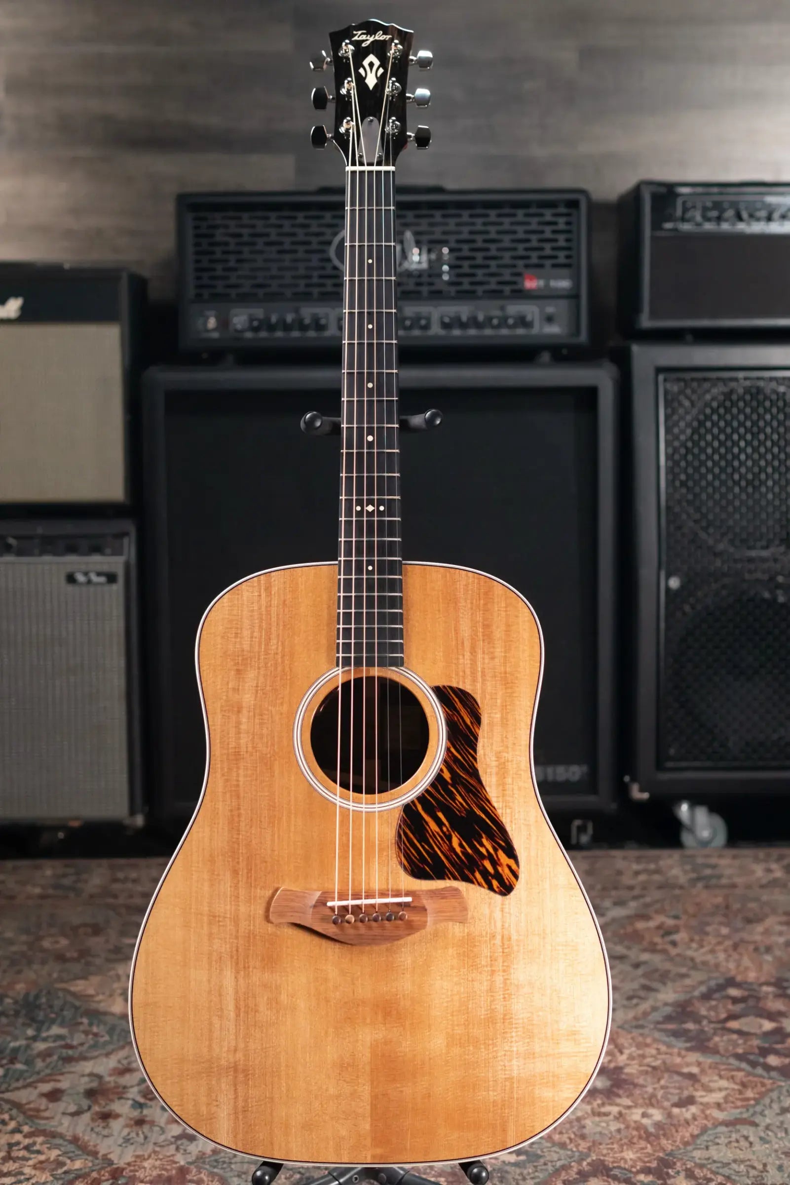 Taylor Gold Label 710e Dreadnought Acoustic/Electric Guitar with Hardshell Case