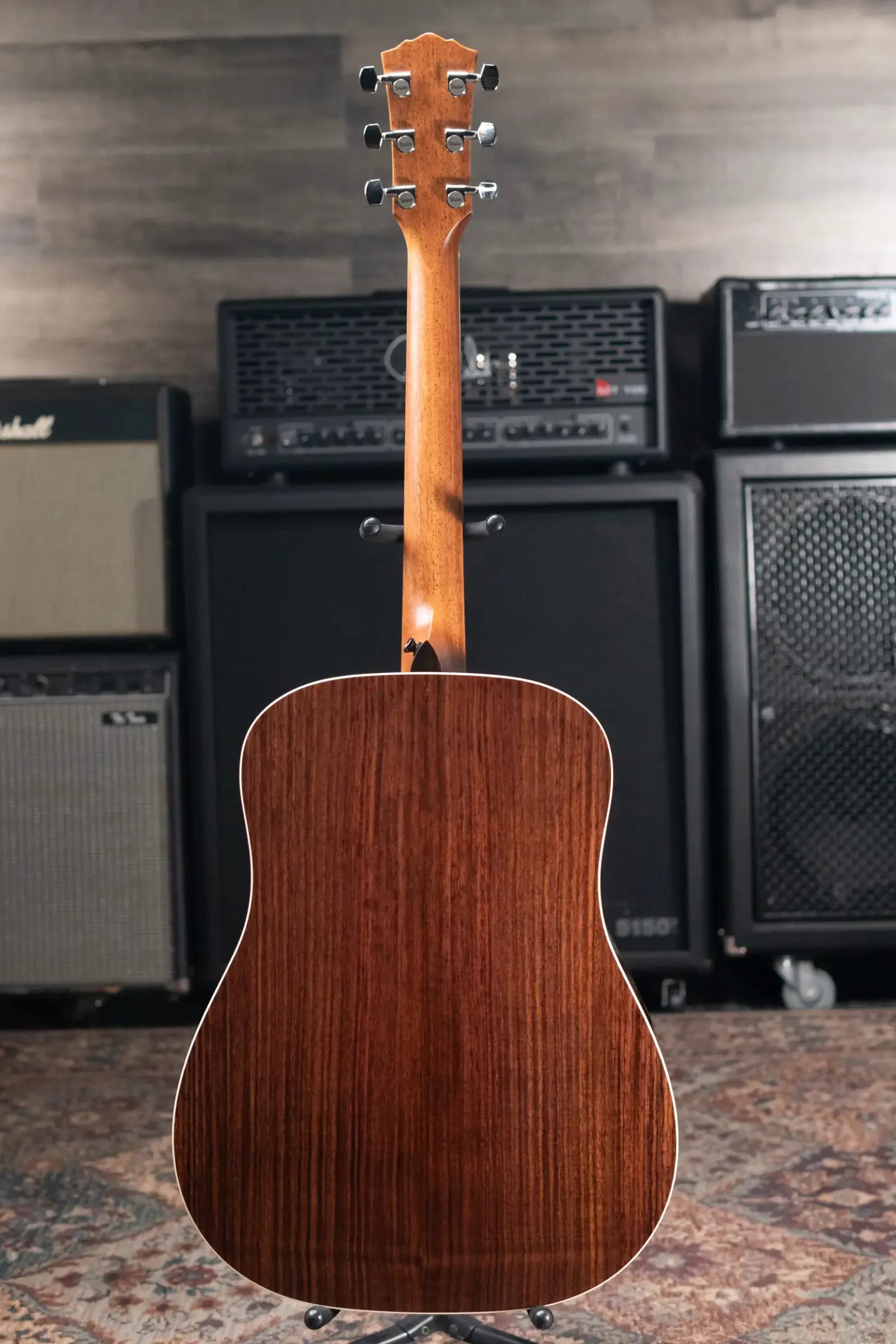 Taylor Gold Label 710e Dreadnought Acoustic/Electric Guitar with Hardshell Case