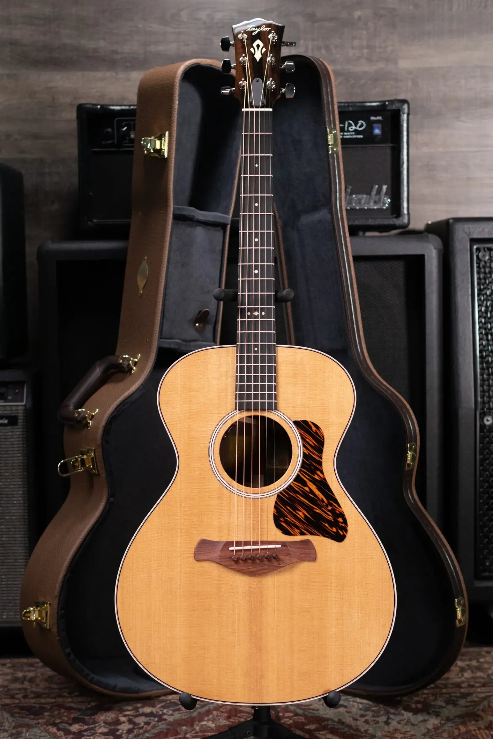Taylor Gold Label 712e Grand Concert Acoustic/Electric Guitar - Natural with Hardshell Case