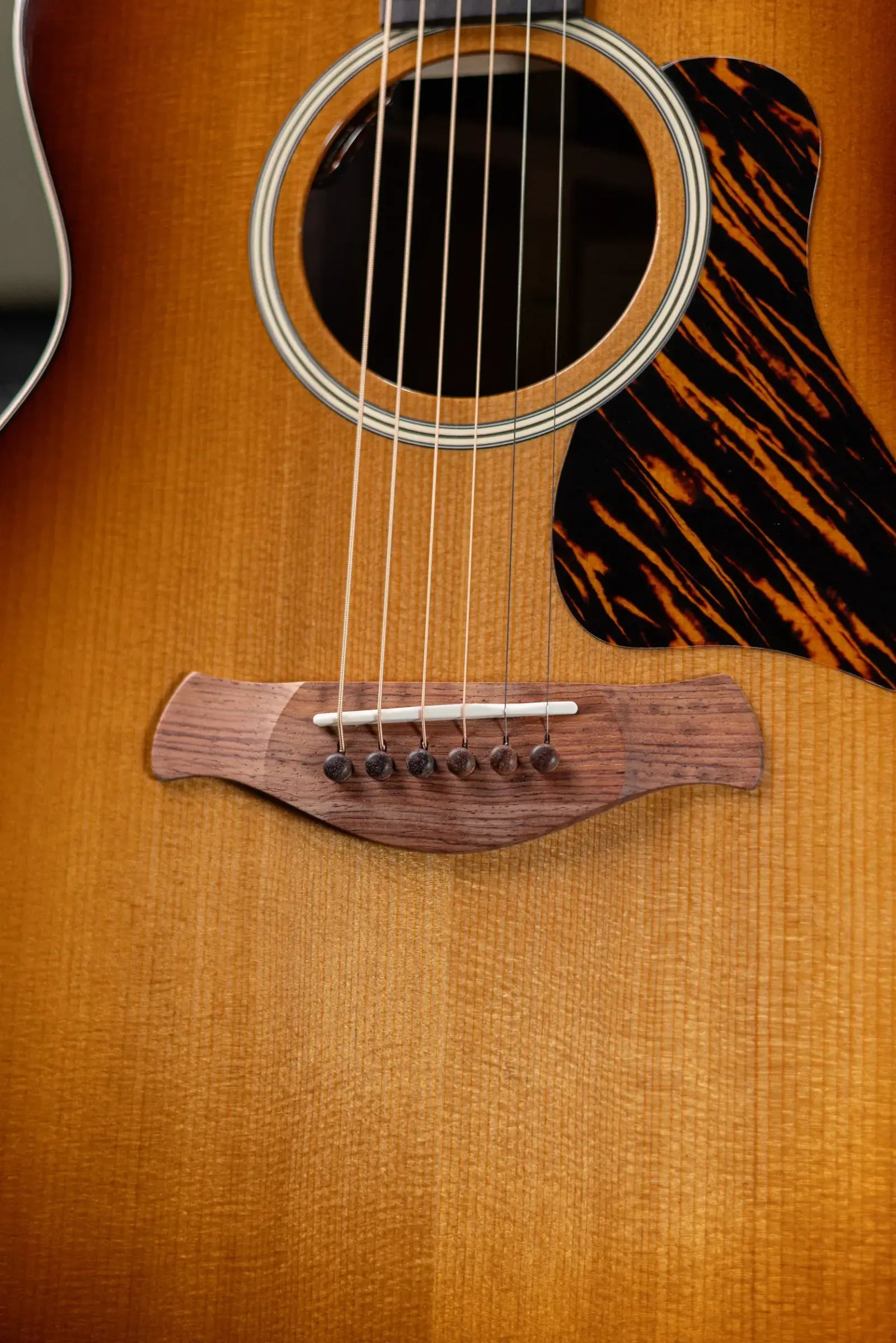 Taylor Gold Label 714e SB Super Auditorium Acoustic/Electric Guitar - Sunburst with Firestripe Pickguard and Hardshell Case