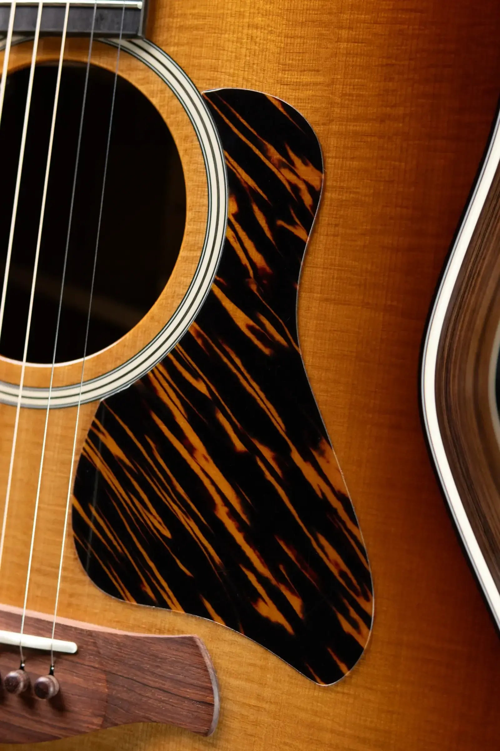 Taylor Gold Label 717e SB Grand Pacific Acoustic/Electric Guitar - Sunburst with Firestripe Pickguard and Hardshell Case