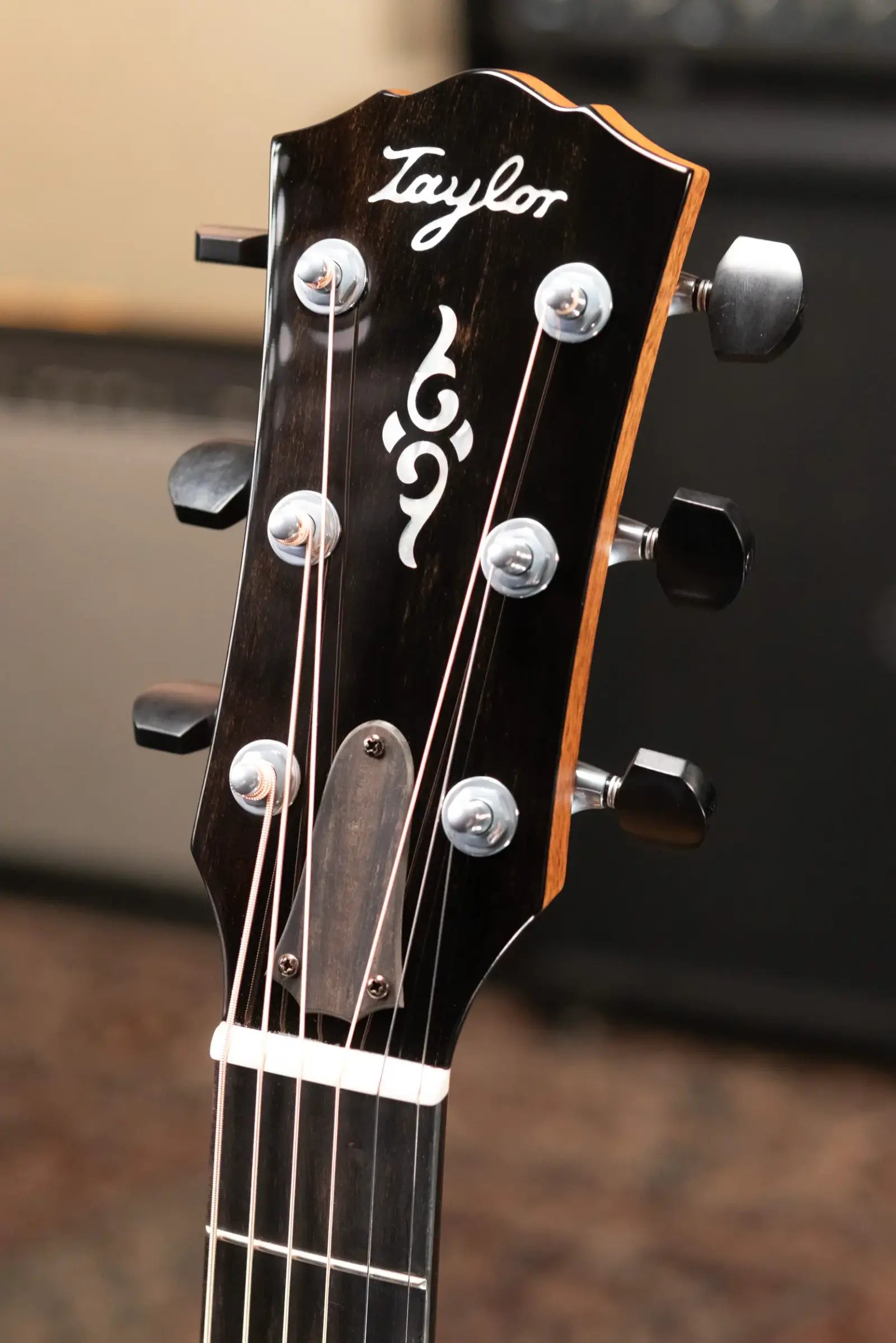 Taylor Gold Label 814e Koa Super Auditorium Acoustic/Electric Guitar - Sunburst Top with Hardshell Case