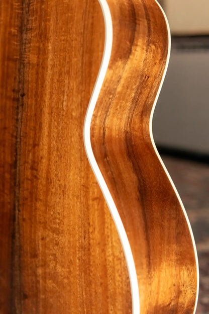 Taylor Gold Label 814e Koa Super Auditorium Acoustic/Electric Guitar - Sunburst Top with Hardshell Case
