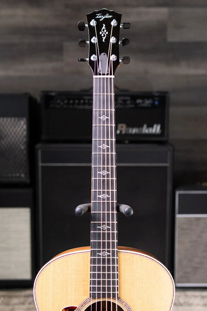 Taylor Gold Label 814e Left-Handed Super Auditorium Acoustic/Electric Guitar - Natural with Hardshell Case