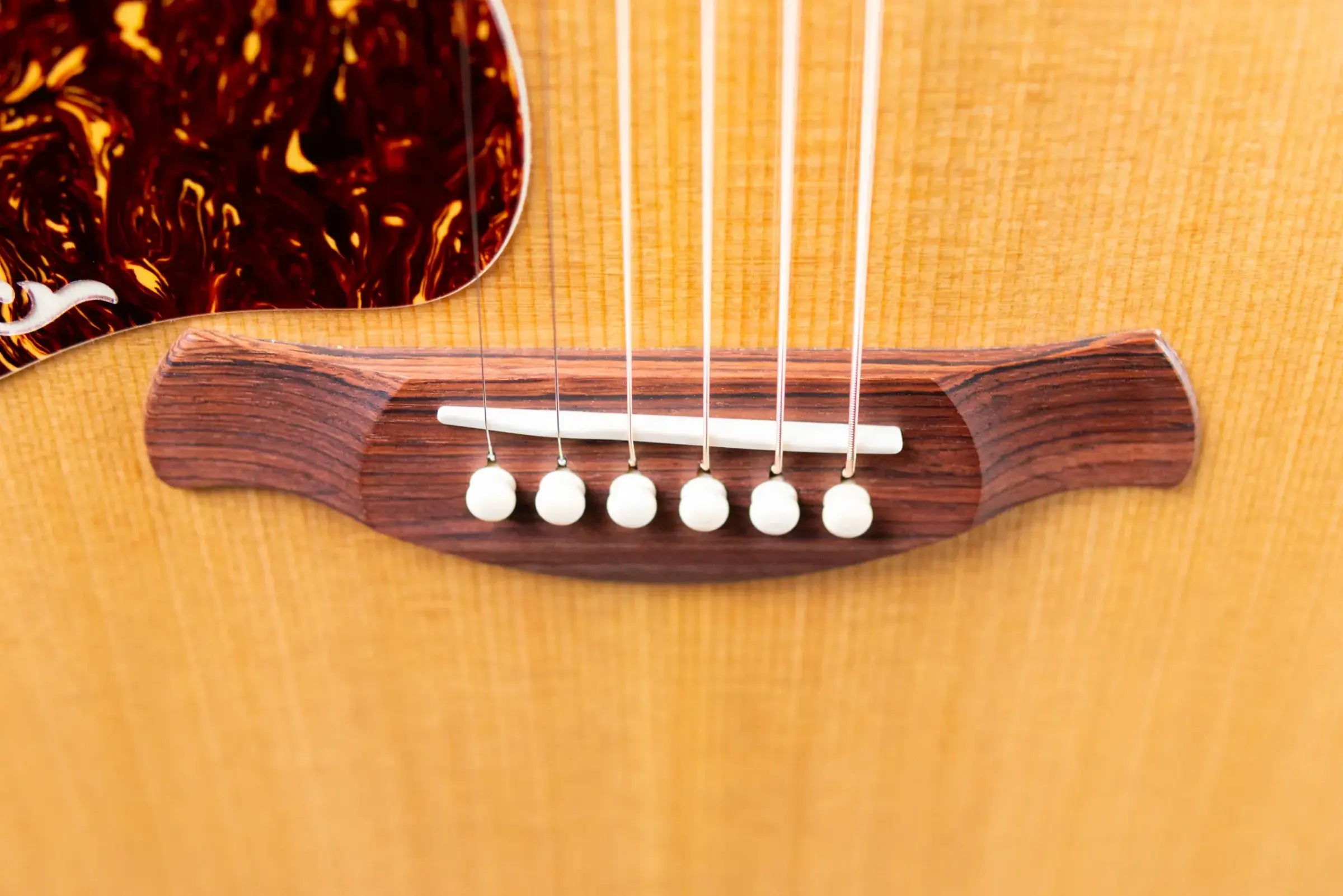 Taylor Gold Label 814e Left-Handed Super Auditorium Acoustic/Electric Guitar - Natural with Hardshell Case