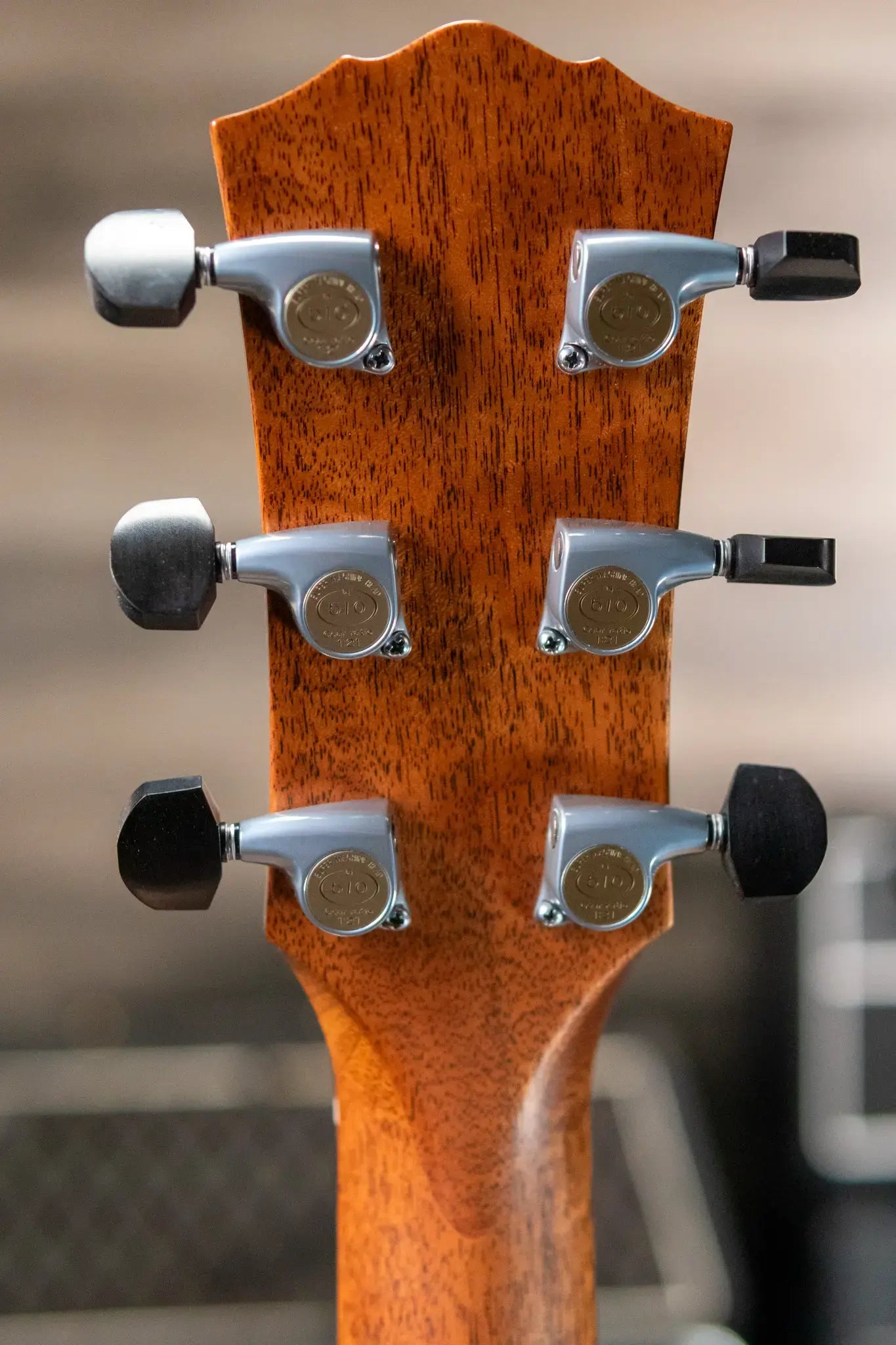 Taylor Gold Label 814e SB Super Auditorium Honduran Rosewood Acoustic/Electric Guitar - Burst Top with Hardshell Case