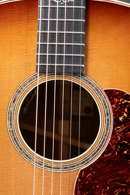 Taylor Gold Label 814e SB Super Auditorium Honduran Rosewood Acoustic/Electric Guitar - Burst Top with Hardshell Case