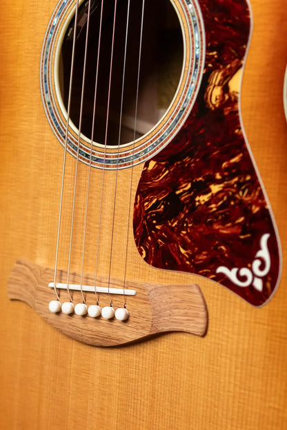 Taylor Gold Label 814e SB Honduran Rosewood Super Auditorium Acoustic/Electric Guitar - Burst Top with Hardshell Case
