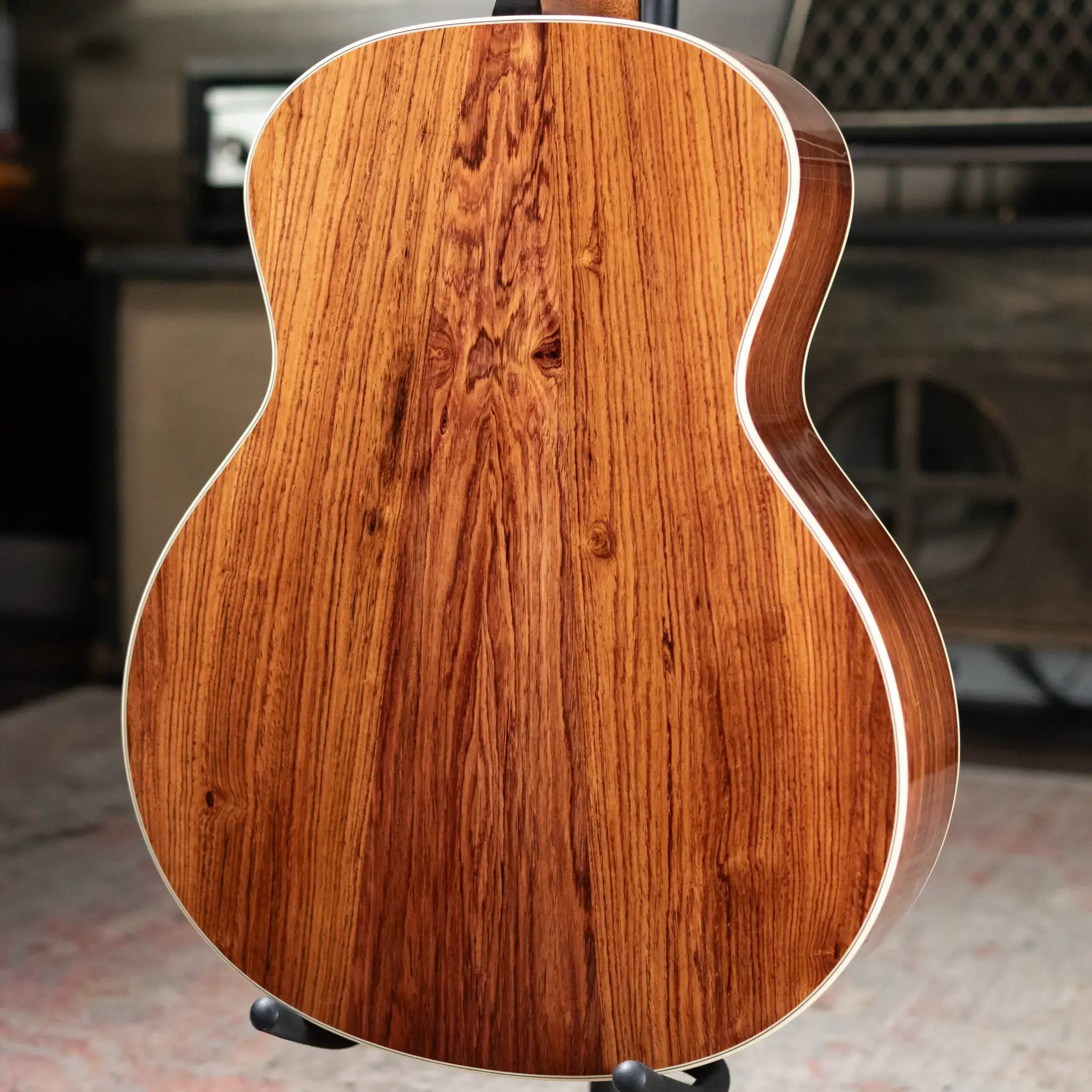 Taylor Gold Label 814e Super Grand Auditorium Honduran Rosewood Acoustic/Electric Guitar - Natural Top with Hardshell Case - Factory Demo