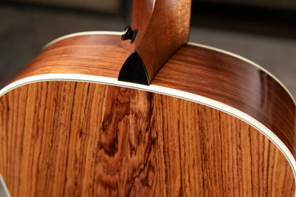 Taylor Gold Label 814e Super Grand Auditorium Honduran Rosewood Acoustic/Electric Guitar - Natural Top with Hardshell Case - Factory Demo