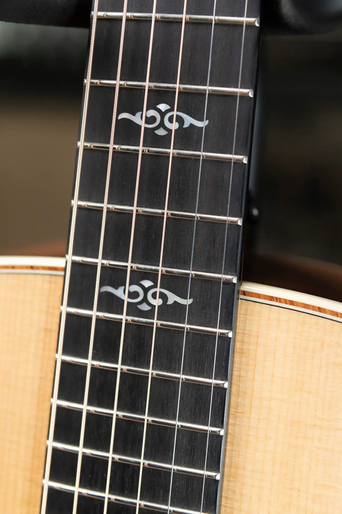 Taylor Gold Label 814e Super Grand Auditorium Honduran Rosewood Acoustic/Electric Guitar - Natural Top with Hardshell Case - Factory Demo