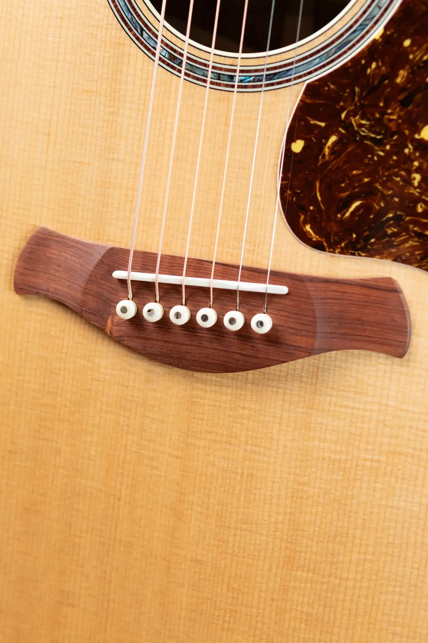 Taylor Gold Label 814e Super Grand Auditorium Honduran Rosewood Acoustic/Electric Guitar - Natural Top with Hardshell Case - Factory Demo