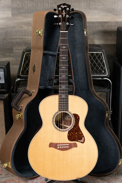Taylor Gold Label 814e Super Grand Auditorium Honduran Rosewood Acoustic/Electric Guitar - Natural Top with Hardshell Case - Factory Demo