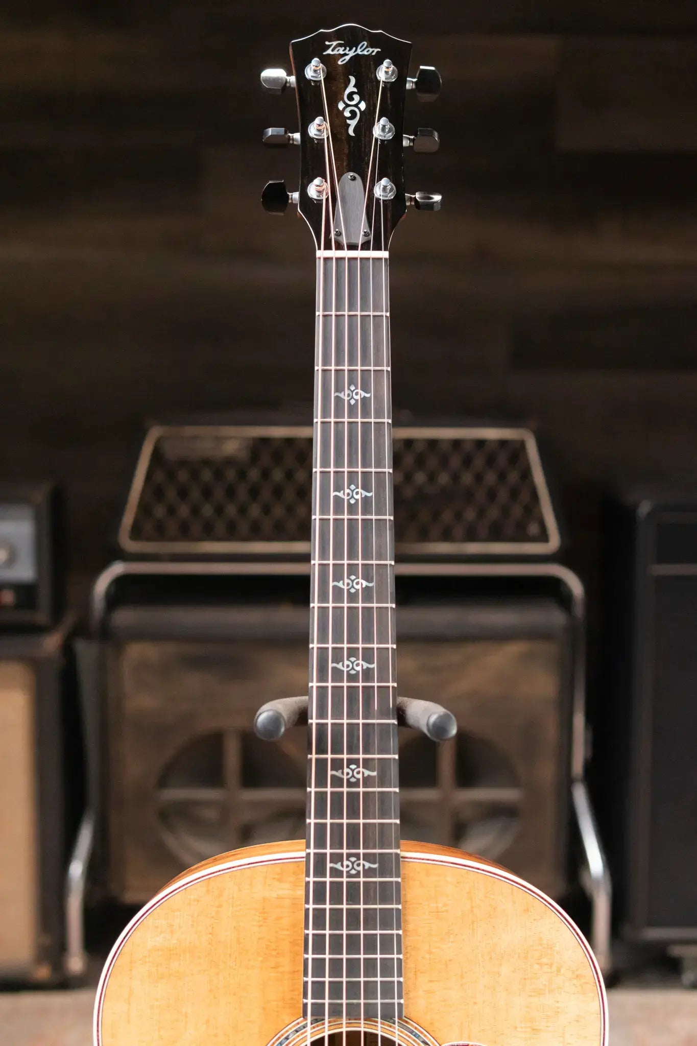 Taylor Gold Label 817e Grand Pacific Acoustic/Electric Guitar - Natural with Hardshell Case