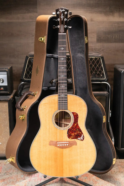 Taylor Gold Label 817e Grand Pacific Acoustic/Electric Guitar - Natural with Hardshell Case