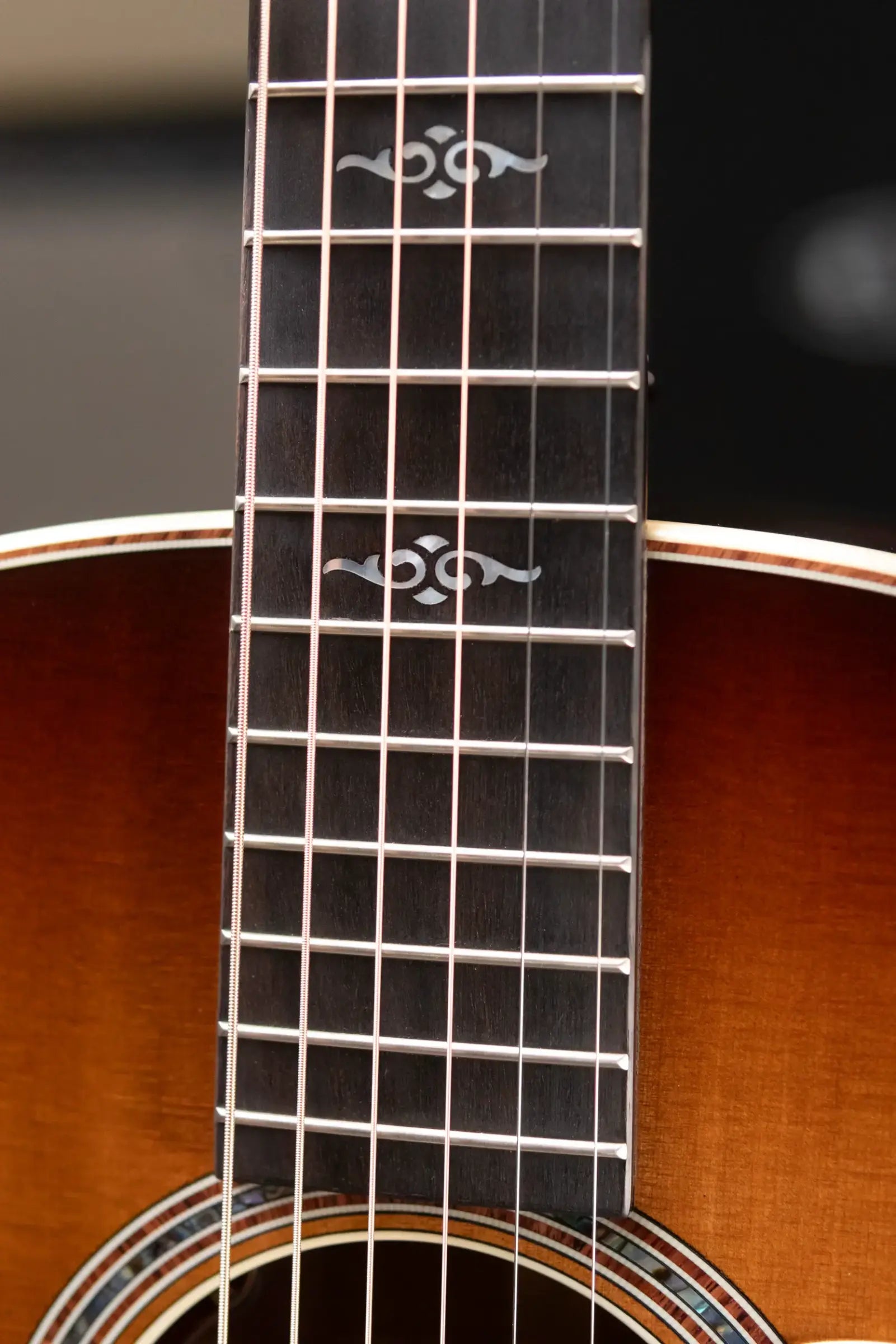 Taylor Gold Label 817e SB Grand Pacific Acoustic/Electric Guitar - Sunburst with Hardshell Case