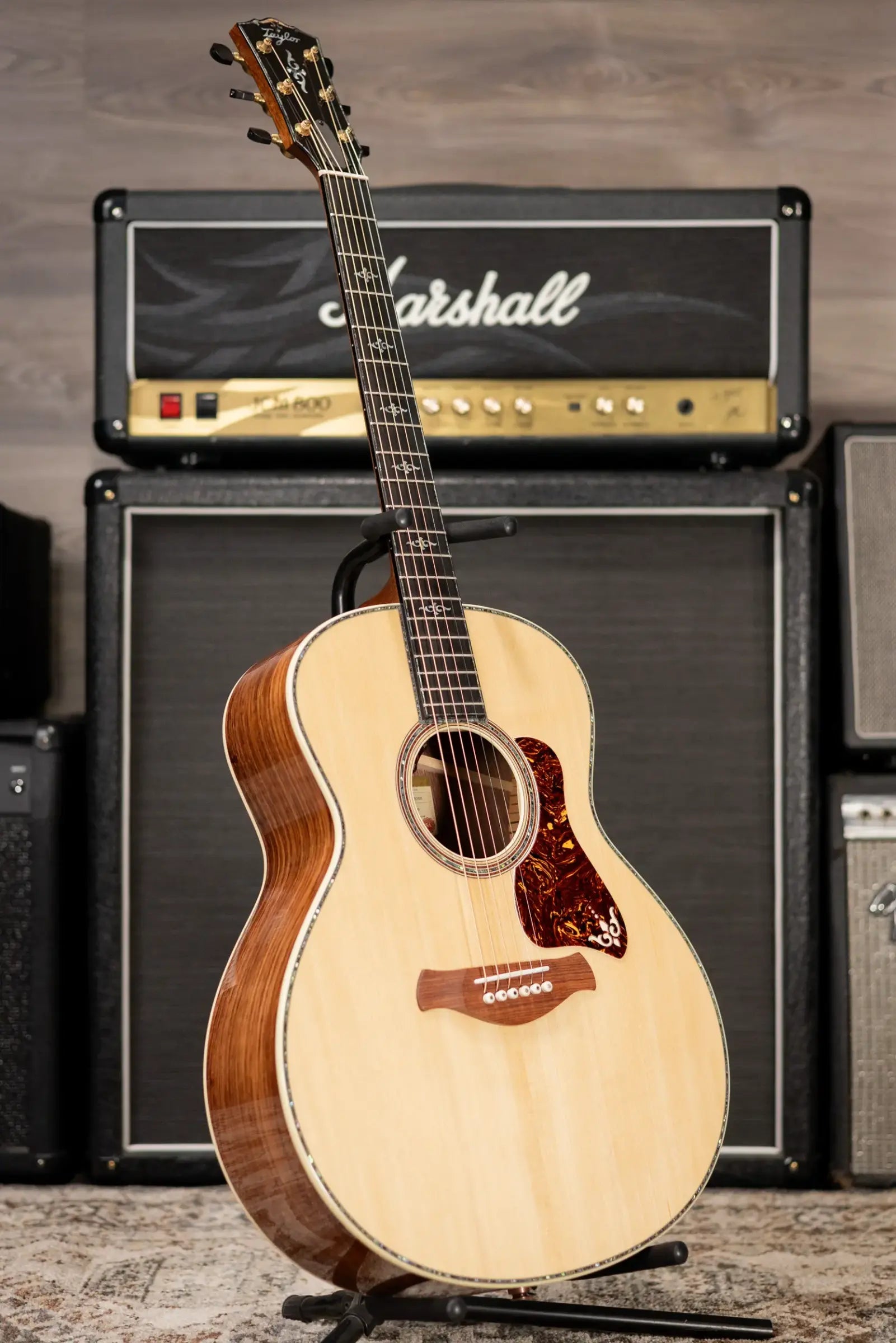 Taylor Gold Label 914e Super Auditorium Acoustic/Electric Guitar with Hardshell Case