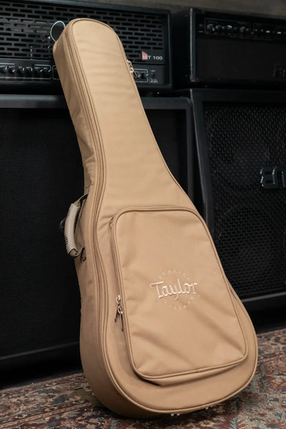 Taylor Jacob Collier Academy 22e 5-String Grand Concert Acoustic/Electric Guitar with Gig Bag