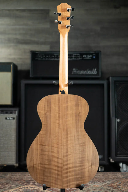 Taylor Jacob Collier Academy 22e 5-String Grand Concert Acoustic/Electric Guitar with Gig Bag
