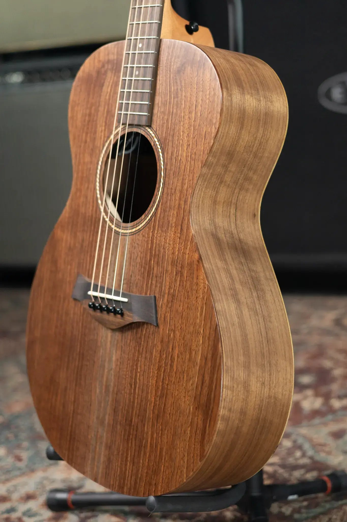 Taylor Jacob Collier Academy 22e 5-String Grand Concert Acoustic/Electric Guitar with Gig Bag