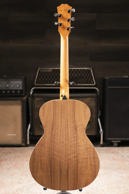 Taylor Jacob Collier Signature Academy 22e 5-String Acoustic/Electric Guitar with Gig Bag