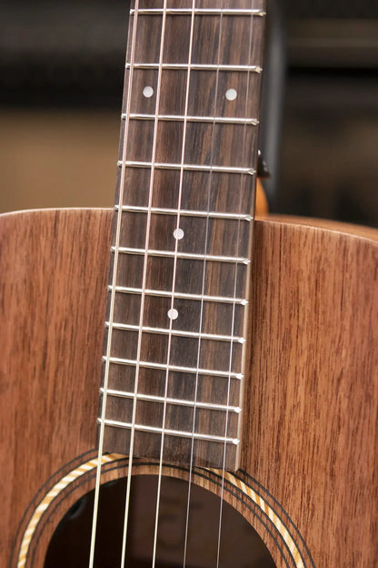 Taylor Jacob Collier Signature Academy 22e 5-String Grand Concert Acoustic/Electric Guitar with Gig Bag