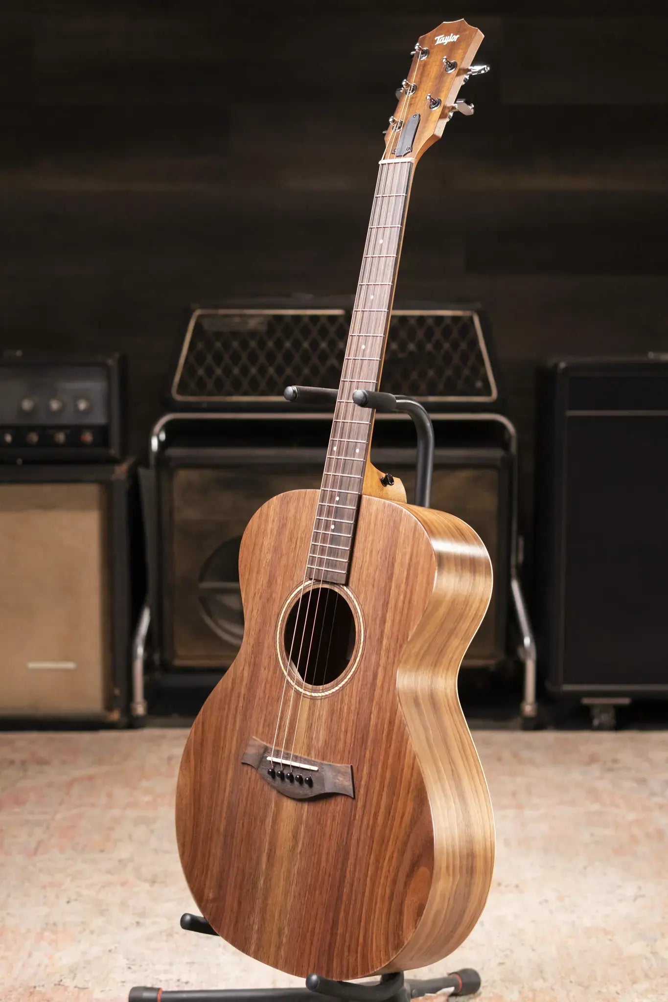 Taylor Jacob Collier Signature Academy 22e 5-String Grand Concert Acoustic/Electric Guitar with Gig Bag